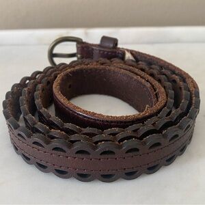 Abercrombie & Fitch Women’s Brown Scallop Leather Thin Belt Feminine Romantic L
